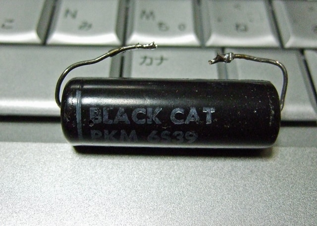 black catコンデンサ