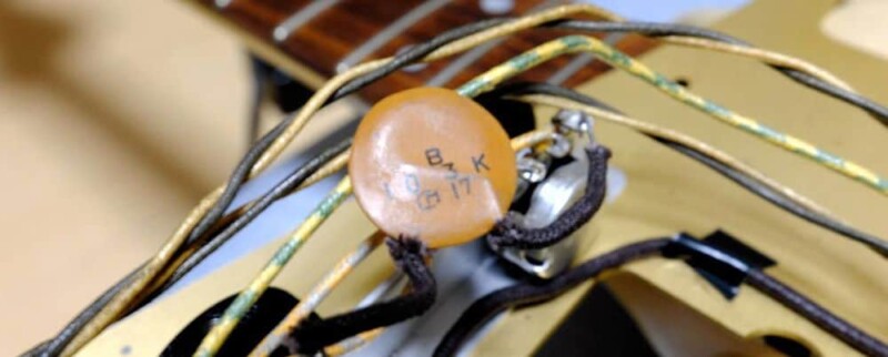 Bacchus Jazzmasterの内部配線を交換 〜その2