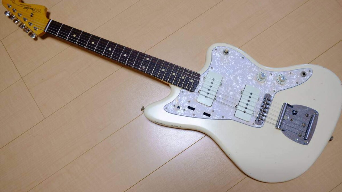 ギター Fender INORAN Road Worn JAZZMASTER Fender Japan Inoran Signature Jazzmaster in Black JD24023528
