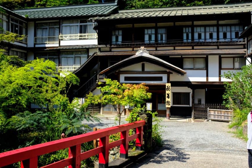 四万温泉 積善館