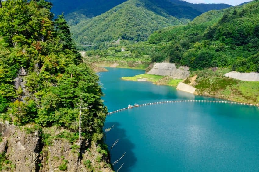 奥四万湖