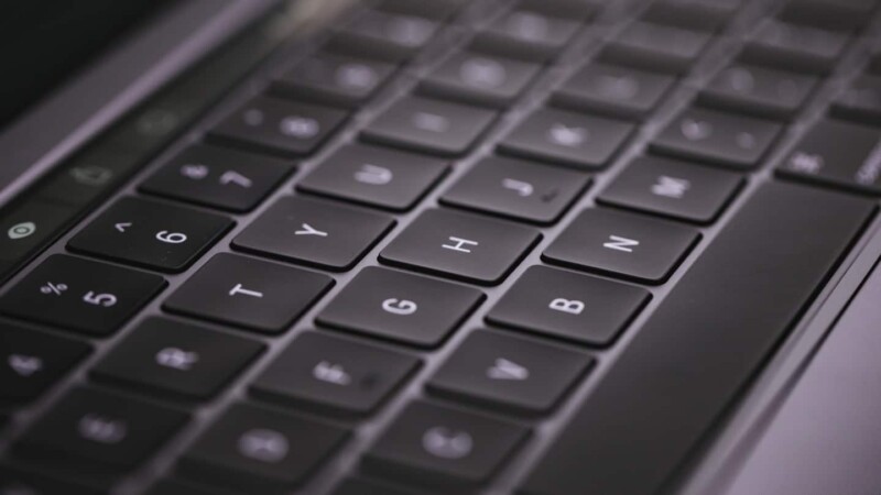 Intel MacBookのバッテリー持続時間を劇的に延ばすアプリ Turbo Boost Switcher for OS X